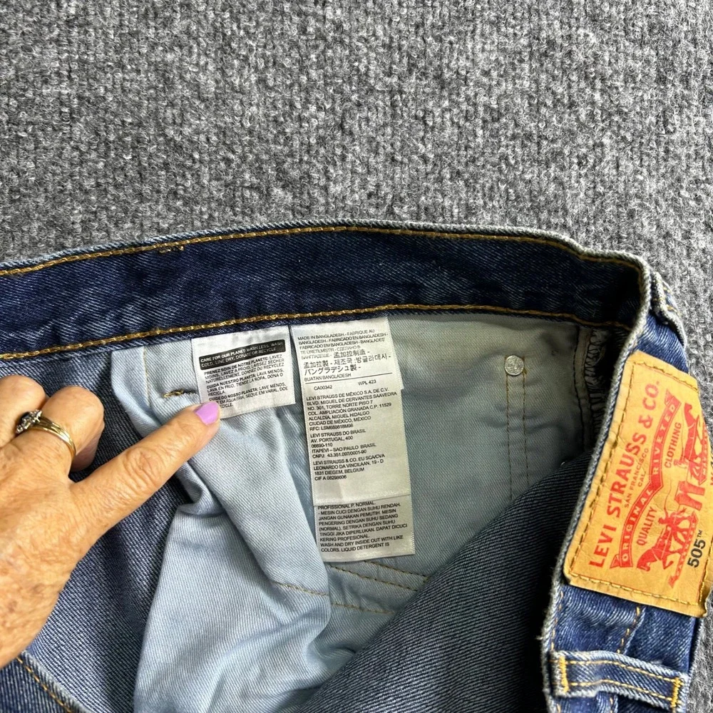 Levi's Jeans Mens Size 40x30 Blue 505 Regular Fit Straight Leg Denim Casual
